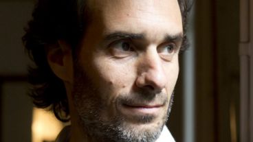 "A nuestra generación lo que le tocaría es hacer ese clic, ese "basta de discutir" si este sistema o el otro", señaló Javier Agüello.,