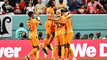Países Bajos viene de igualar ante Ecuador y quiere hacer valer su jerarquía con Qatar para clasificar en el primer puesto.