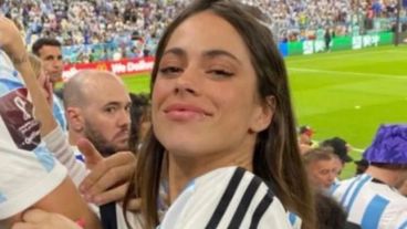 Tini durante el enfrentamiento entre Argentina y México.