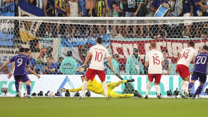 Mac Allister y la apertura del marcador frente a Polonia.