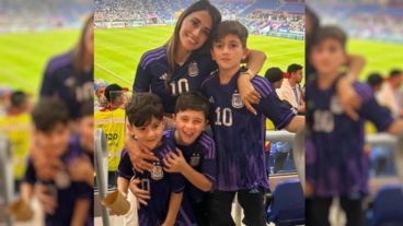 Antonela Roccuzzo junto a sus hijos Thiago, Ciro y Mateo.