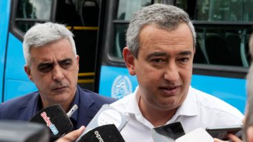 Javkin: “Tenemos la posibilidad de hacer de a cuatro en dos meses”.