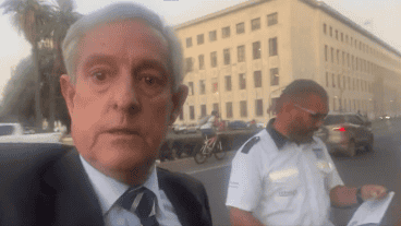 El enojo del abogado se volvió viral en redes.