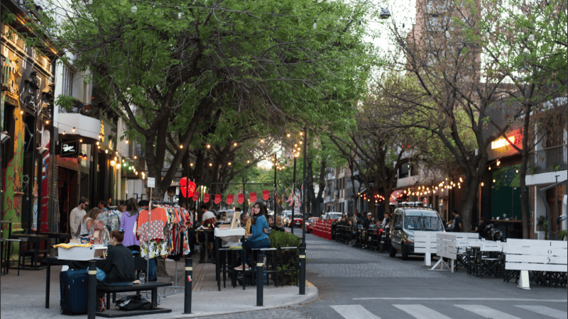 Tras dos años, la feria vuelve a Pichincha con más de cien puestos de emprendedores locales