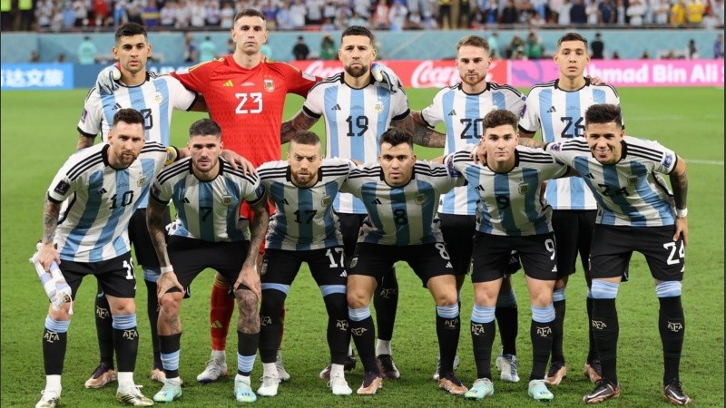 Los once titulares de Argentina que salieron a la cancha frente a Australia.
