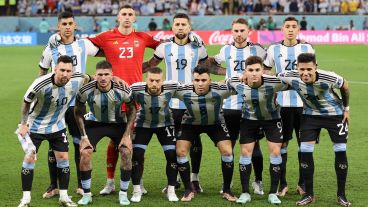 Los once titulares de Argentina que salieron a la cancha frente a Australia.