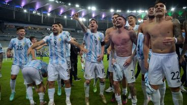La combinación será la misma que utilizaron en la final de la Copa América 2021 ante Brasil.