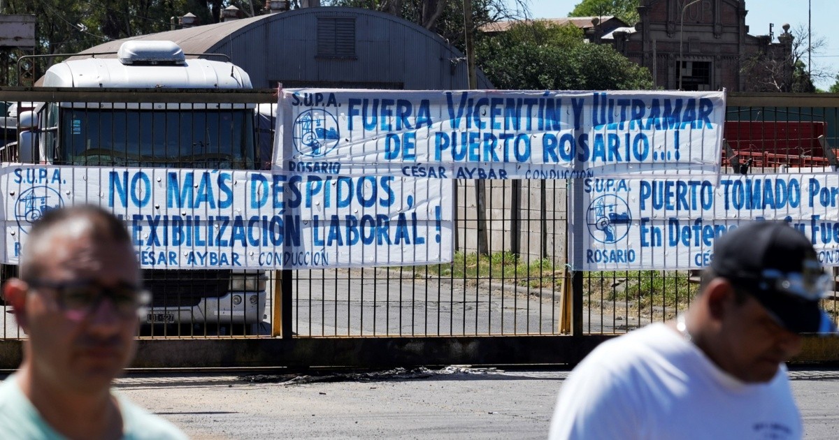 Conflicto en el puerto: decidieron sacar del directorio del Enapro a la ...