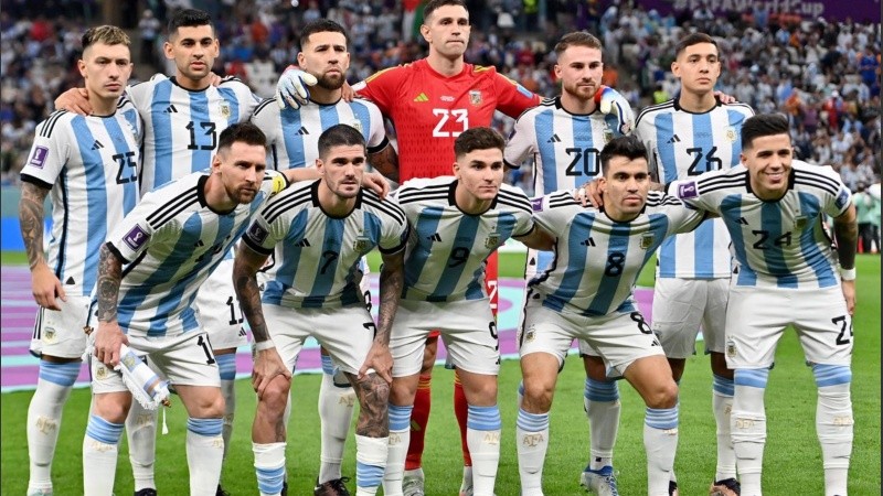 Los once titulares de Argentina que salieron a jugar contra Países Bajos, este viernes.