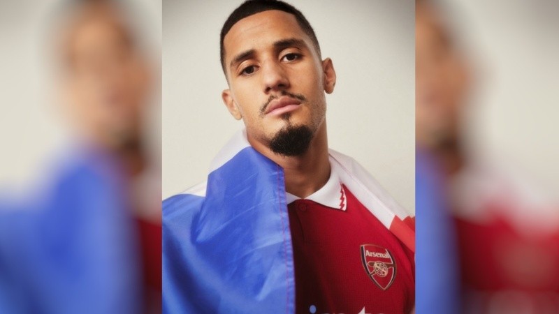 William Saliba sigue en el Mundial junto a la selección de Francia.