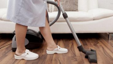 Según fuentes gubernamentales, el aumento anual de los salarios de las trabajadoras de casas particulares entre marzo de 2022 y 2023 será del 119,8%.