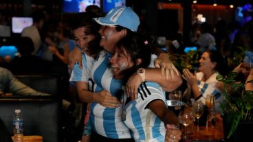 En los bares se gritó fuerte.