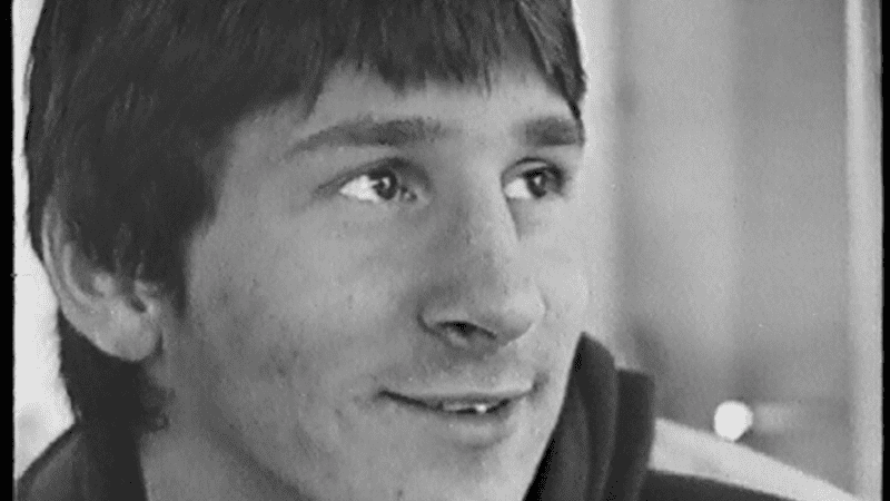 La nota a Messi en 2004 emitida por Canal 4 de Cablehogar.