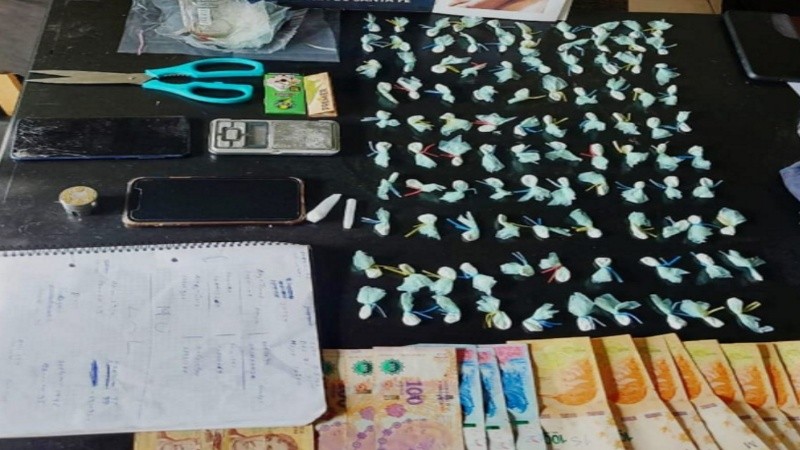 Parte del material secuestrado en los allanamientos.