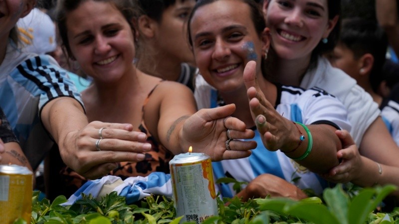 Los rosarinos en los bares, con el partido de la selección.