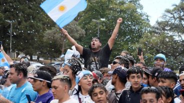 Los rosarinos en los bares, con el partido de la selección.