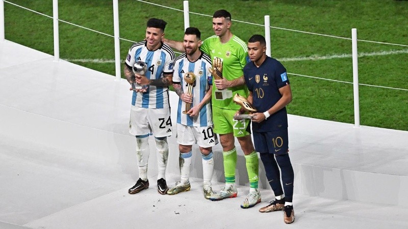 Messi, Dibu Martínez, Enzo Fernández y Mbappé, los premiados