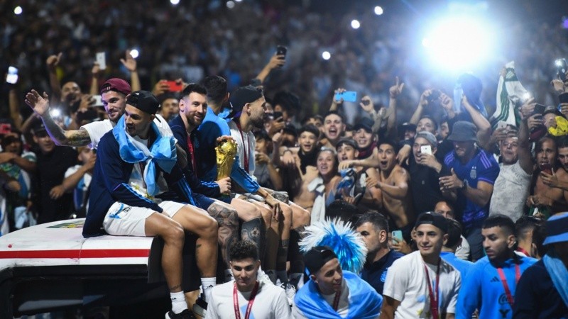 La selección y el pueblo argentino festejan el tercer campeonato mundial en una jornada histórica