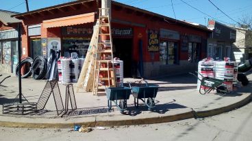 Los asaltantes llegaron al local con un dato.