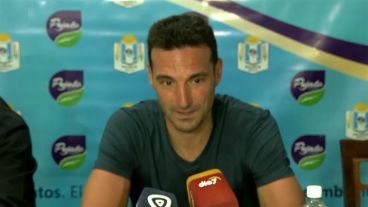 "No merecimos sufrir tanto contra Francia", dijo el técnico.