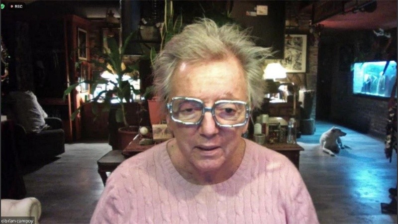 “Me gustaría conocer a otra persona. Necesito el amor. Y si no lo consigo, volveré a Tinder”.