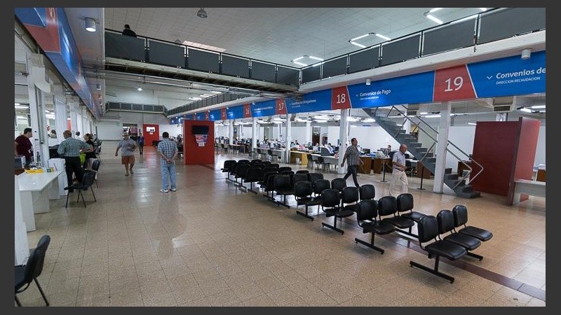 Las dependencias provinciales tendrán atención al público este viernes.