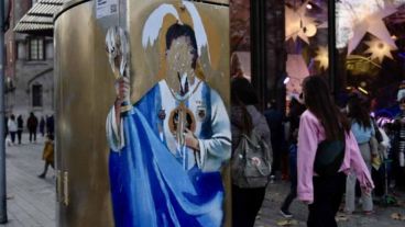 Así quedó el mural de Lionel Messi en Barcelona luego de ser vandalizado.