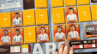 Al menos, por dos semanas, los kisocos de Rosario seguirán recibiento álbumes y paquetes de figuritas