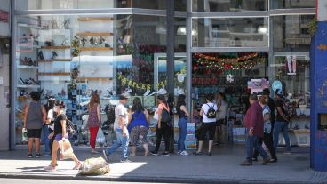 Los comercios abren este domingo por Navidad.