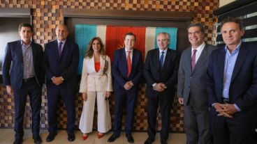 Los ministros De Pedro y Katopodis formaron parte del encuentro.