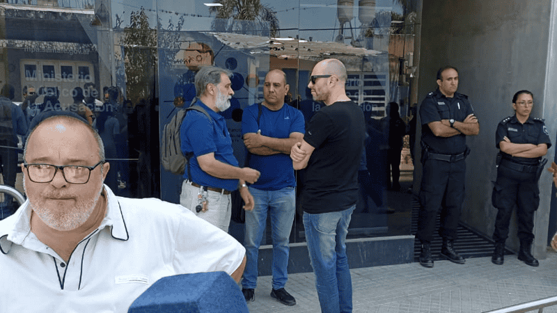 La movilización de periodistas al MPA de San Lorenzo.