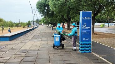 Unos 40 trabajadores recorrieron la ciudad desde temprano.