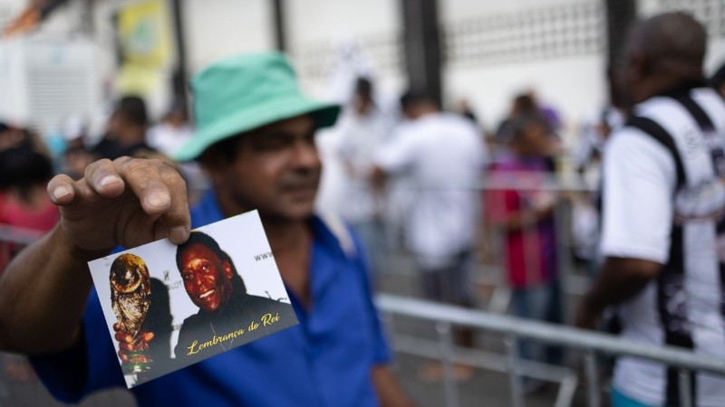  A las 10 de la maána los fanáticos comenzaron a ingresar al estadio del Santos.