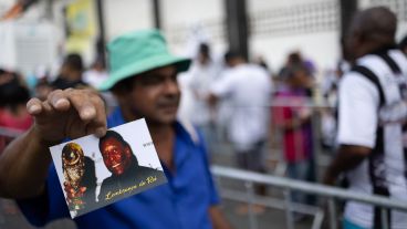 A las 10 de la maána los fanáticos comenzaron a ingresar al estadio del Santos.