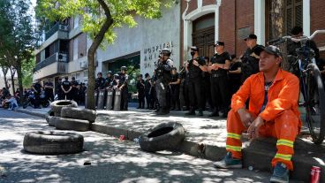 La manifestación ocurrió cerca del mediodía en Juan Manuel de Rosas al 1700.