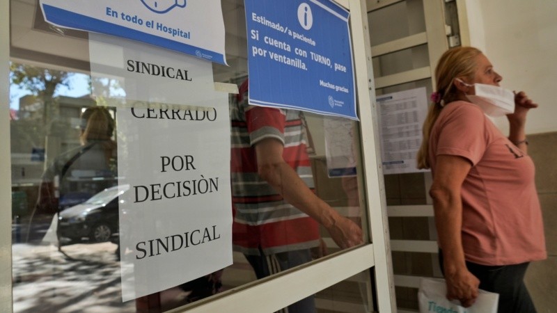 La protesta se sintió a primera hora de este miércoles en el Carrasco.