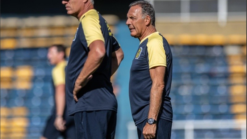 Russo arma su Central: le aseguraron la continuidad de los arqueros y llegarían más refuerzos.