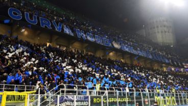 La hinchada del Inter, que al final celebró una victoria en el partido.