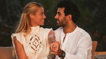 "Que mágico empezar el año así", escribió la modelo en su cuenta de Instagram.