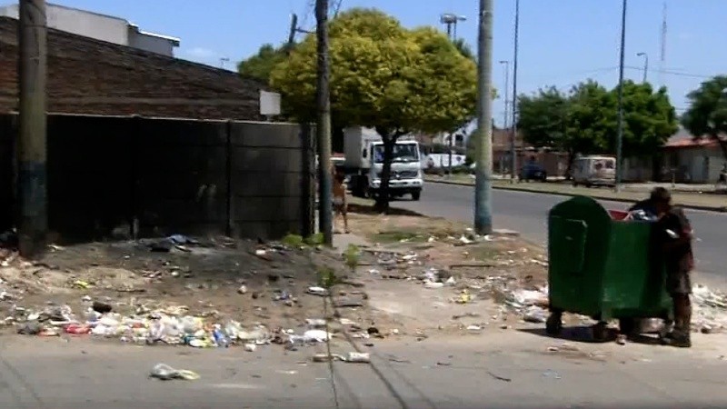 Tremenda imagen de la pobreza en bulevar Seguí y Río de Janeiro.