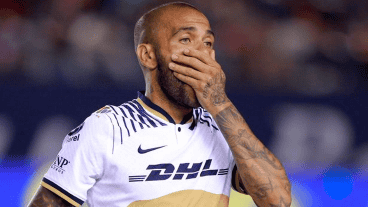 El ex futbolista de Barcelona y de la selección brasileña podría ser citado a declarar en las próximas horas.