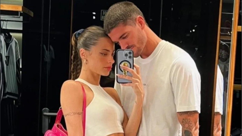 Tini Stoessel y Rodrigo de Paul compartirían el mismo tatuaje.