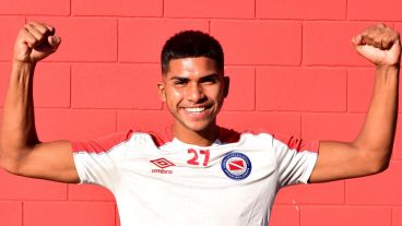 Zalazar tiene 20 años, es zurdo y se desempeña como extremo en Argentinos Juniors.