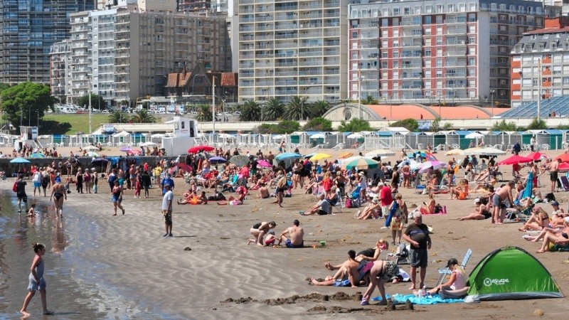 La playa bonaerense, entre los destinos más elegidos para vacacionar.
