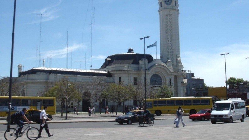 Personal policial detuvo al sospechoso a 200 metros de la Terminal.