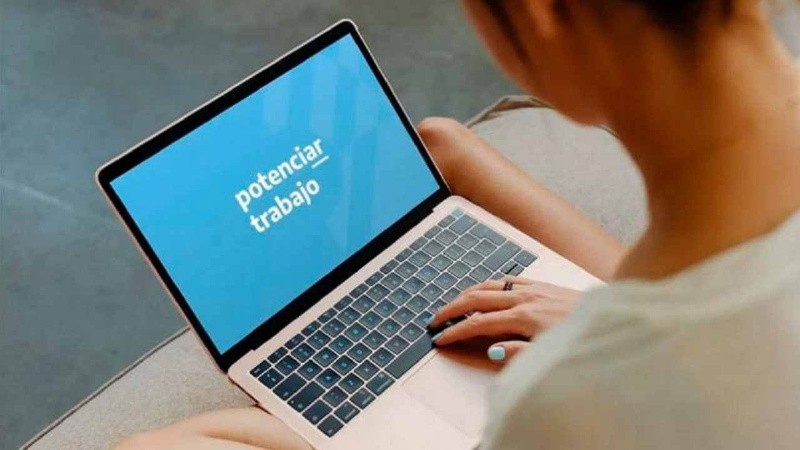 Quienes no hayan validado sus datos para seguir recibiendo la prestación recibirán la mitad del monto en febrero.