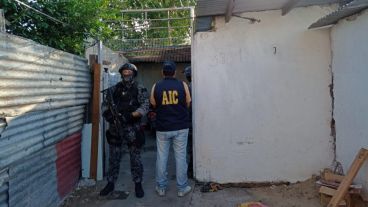 La vivienda usurpada a punta de pistola.