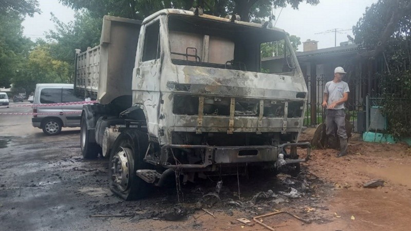 El camión quedó totalmente inutilizado. 