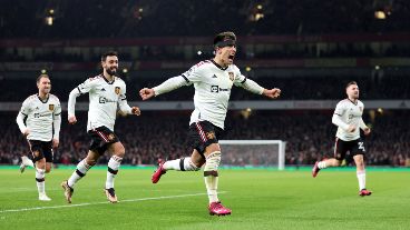 Licha puso el 2-2 transitorio y lo celebró con todo.