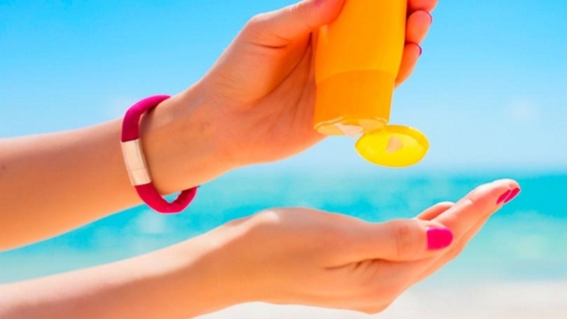 Recomiendan usar el mismo factor en todo el cuerpo. 